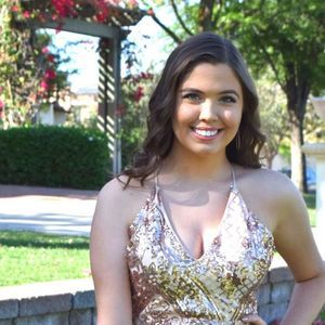 Meet your Posher, Madeline